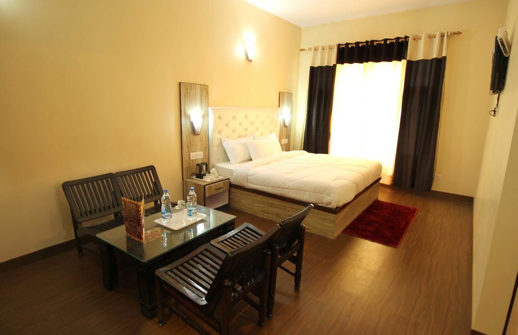 The Grand Welcome Hotel ชิมลา ภายนอก รูปภาพ